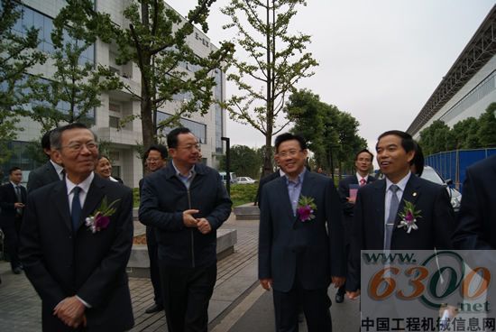 三一重工,世界最长臂架泵车