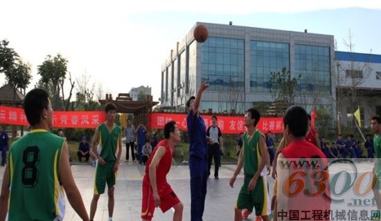 力士德,篮球赛